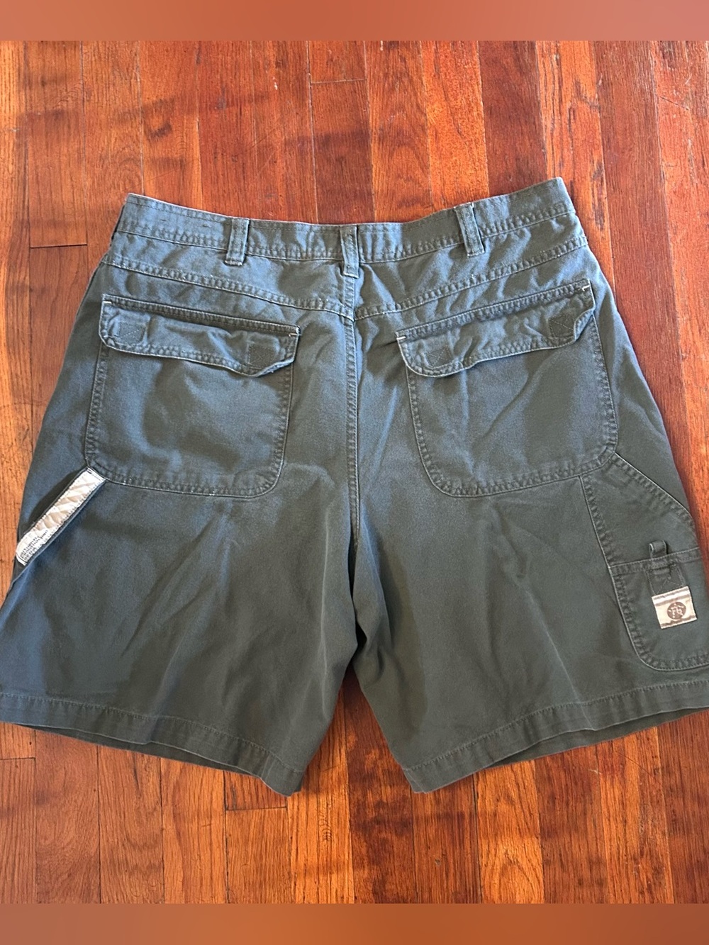 Vintage ‘90s Faded Glory Baggy Workwear Carpenter Skater Green 9in Shorts 34